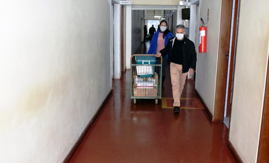 Governo do Estado descentraliza vacinas da Pfizer e municípios já recebem as doses