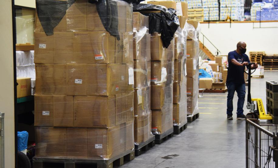 Sesa envia mais de 2,3 milhões de seringas para a vacinação nos municípios