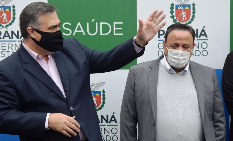 Governo entrega cinco ambulâncias para ampliação do atendimento de Urgência na região de Irati