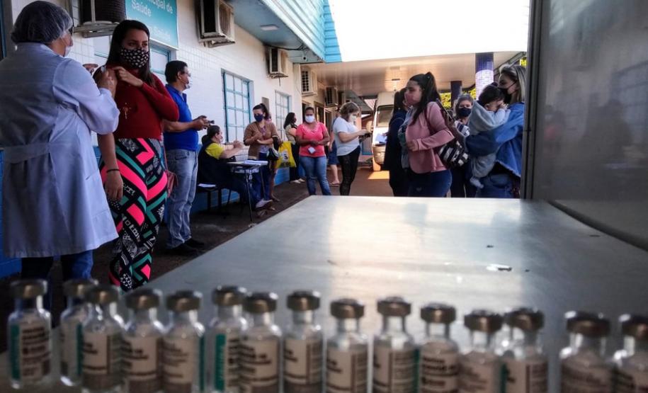 Municípios do Paraná vacinam contra a Covid-10 durante todo o feriado prolongado