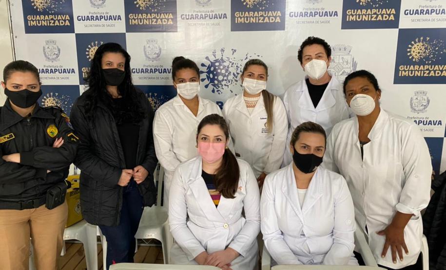 Com doses para população em geral, Paraná aplicou 56,7 mil vacinas no fim de semana