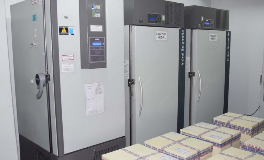 Paraná recebe novo lote com 145 mil vacinas da Pfizer contra a Covid-19