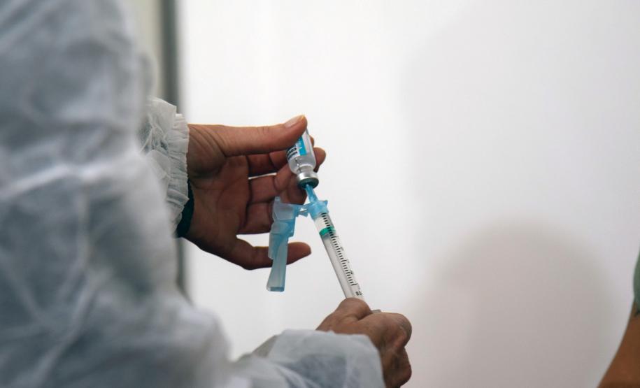 Paraná é o 6º estado que mais aplicou vacinas contra a Covid-19; 10% da população está imunizada