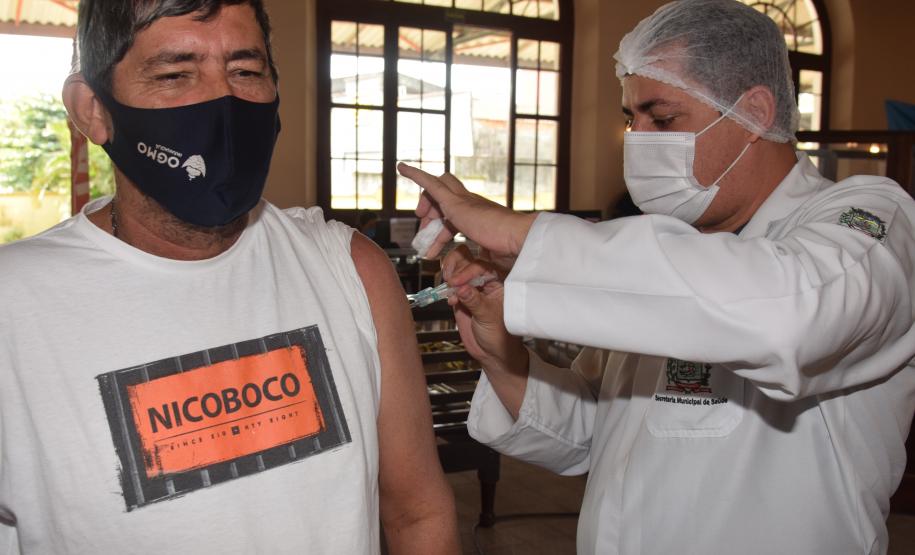 Paraná é o 6º estado que mais aplicou vacinas contra a Covid-19; 10% da população está imunizada