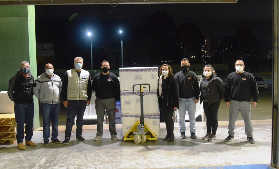 Mais 238 mil vacinas contra a Covid-19 chegam ao Paraná e Estado ultrapassa 6 milhões de doses recebidas