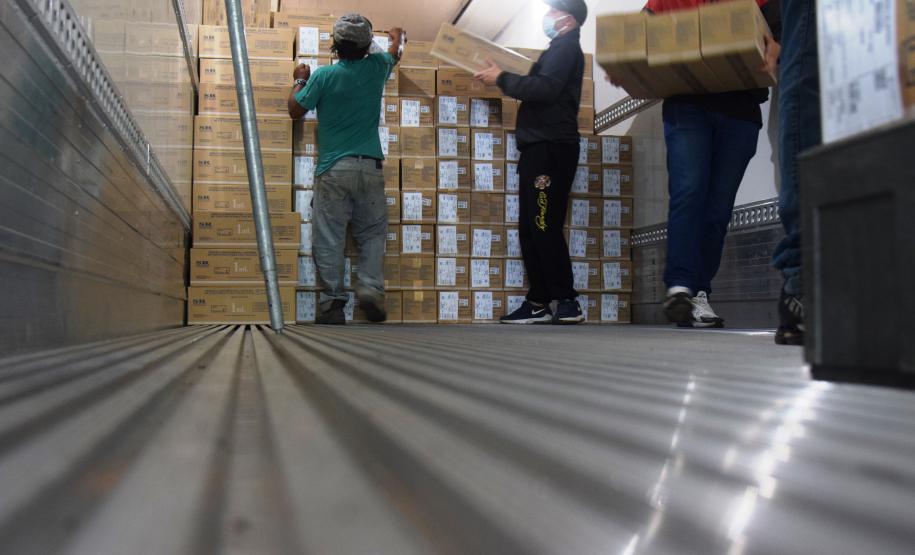 Sesa prepara remessa de mais de 2 milhões de seringas e agulhas para a vacinação da Covid-19