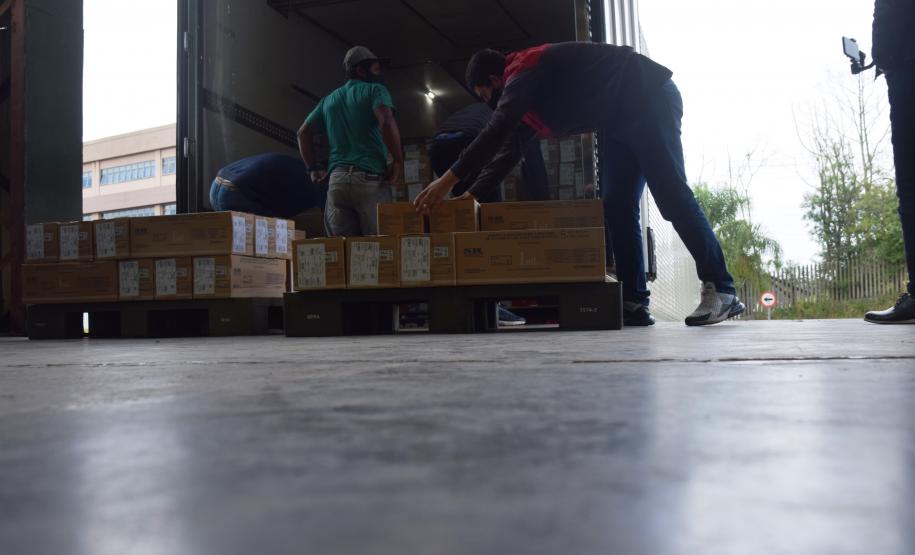 Sesa prepara remessa de mais de 2 milhões de seringas e agulhas para a vacinação da Covid-19