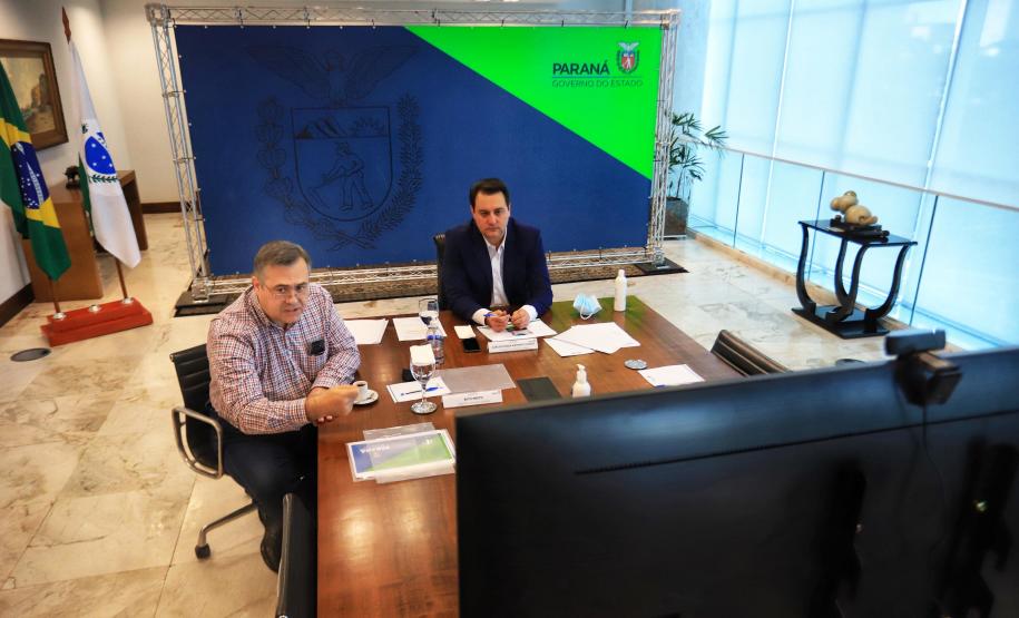 Estado firma pacto com municípios para acelerar o ritmo da vacinação contra a Covid-19