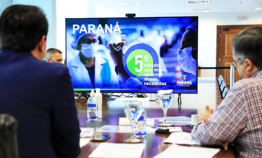 Estado firma pacto com municípios para acelerar o ritmo da vacinação contra a Covid-19