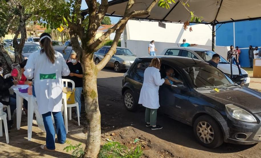 Municípios aderem campanha de domingo a domingo e população é vacinada contra a Covid-19 neste sábado