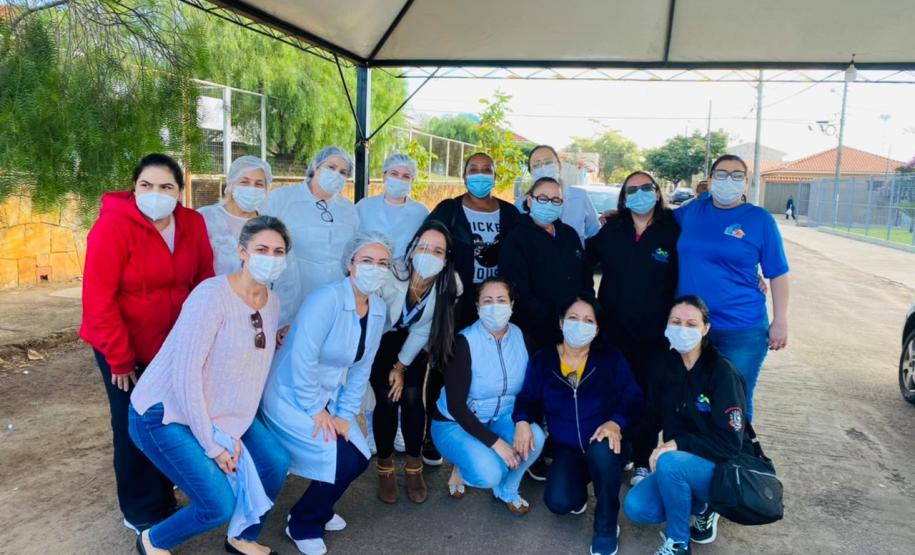 Municípios aderem campanha de domingo a domingo e população é vacinada contra a Covid-19 neste sábado