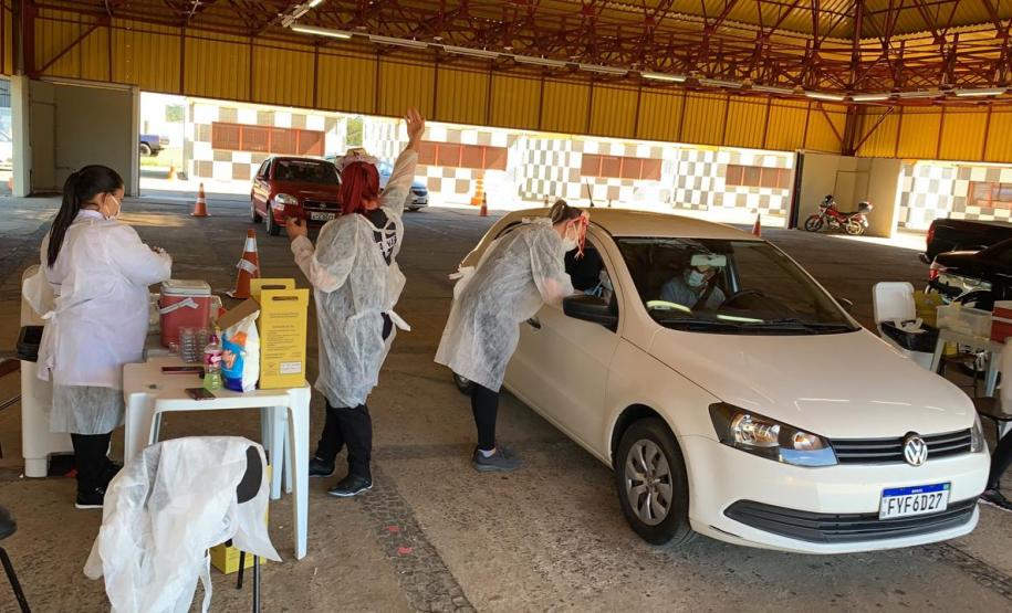 Municípios aderem campanha de domingo a domingo e população é vacinada contra a Covid-19 neste sábado