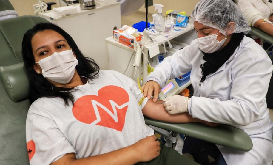 Com estoque 40% abaixo do ideal, Hemepar faz apelo à população para doar sangue.