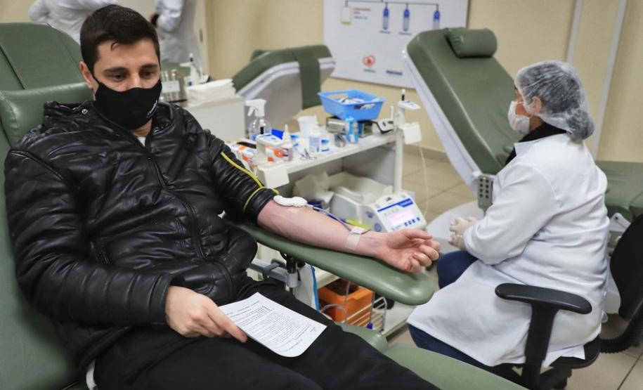 Com estoque 40% abaixo do ideal, Hemepar faz apelo à população para doar sangue.
