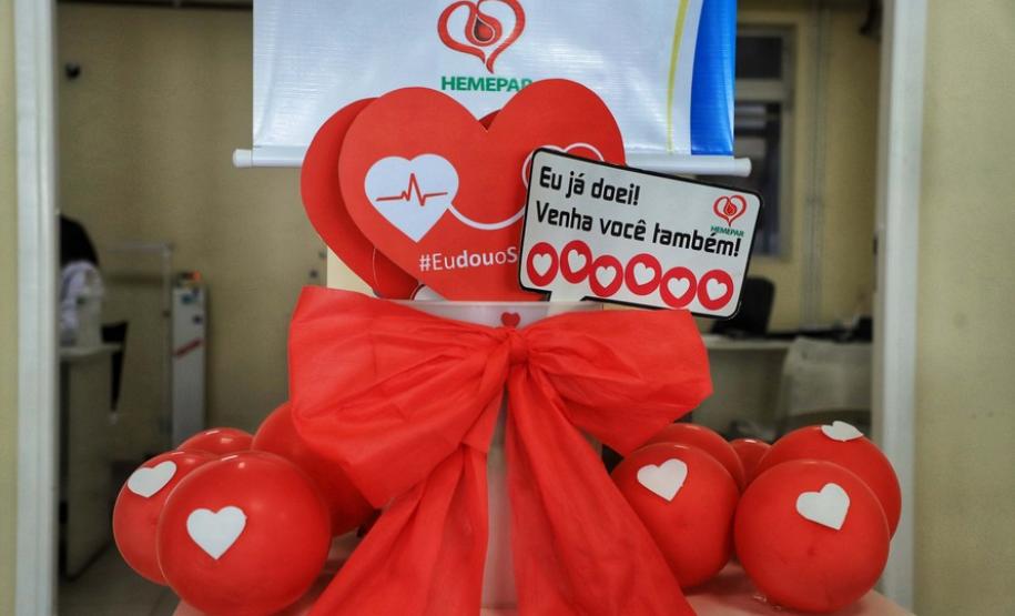 Com estoque 40% abaixo do ideal, Hemepar faz apelo à população para doar sangue.
