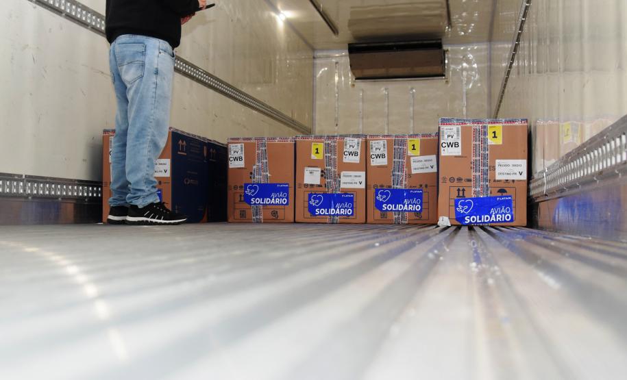 Paraná recebe 234 mil vacinas contra a Covid-19; doses da Pfizer vão para os 399 municípios