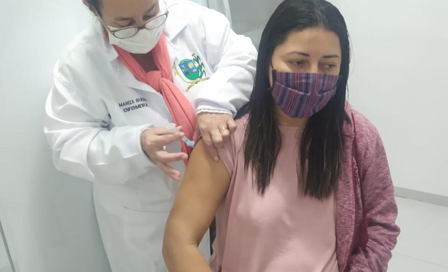 Campanha de Domingo a Domingo registra mais de 76 mil doses de vacina contra a Covid-19 neste final de semana