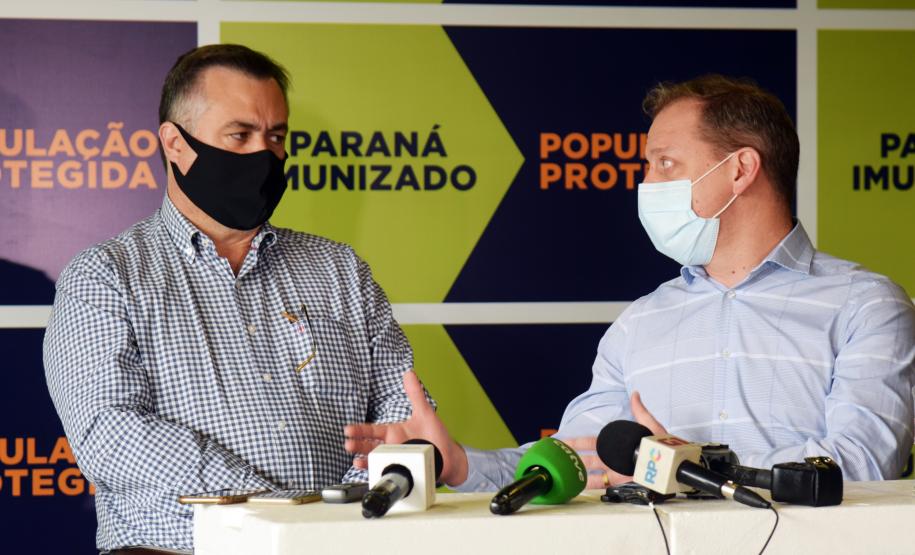 Governo muda estratégia de distribuição e pretende vacinar 80% da população até agosto