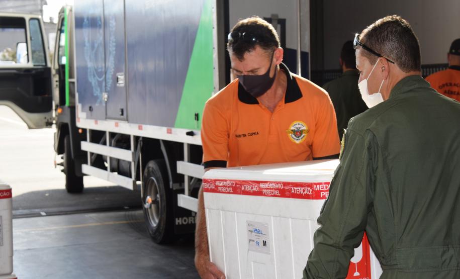 Força-tarefa do Governo do Estado envia vacinas e medicamentos para todas as Regionais de Saúde