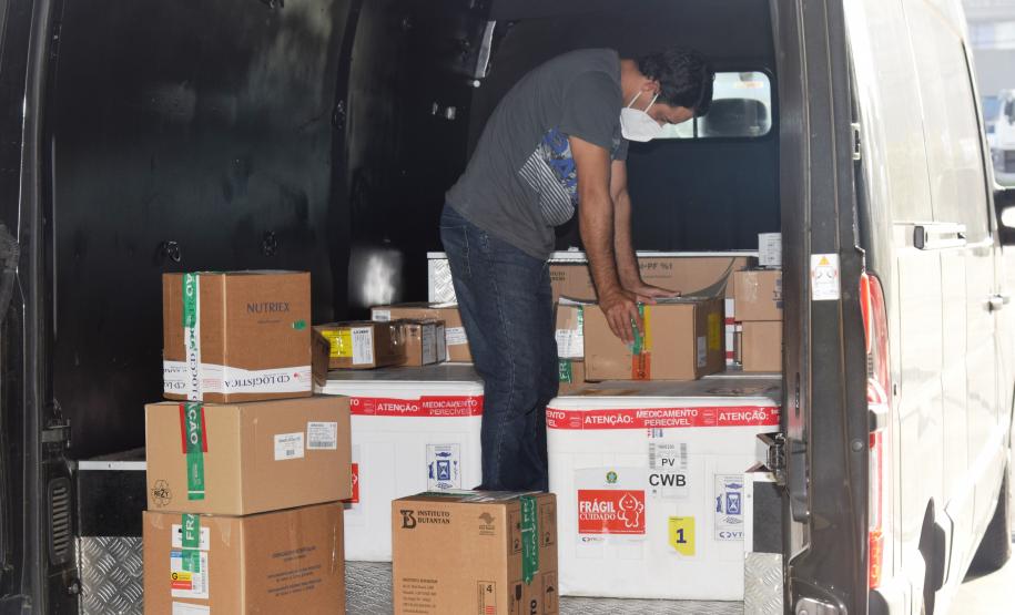 Força-tarefa do Governo do Estado envia vacinas e medicamentos para todas as Regionais de Saúde