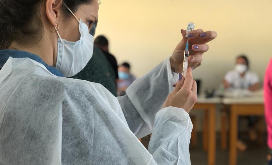 Campanha “De domingo a domingo” registra mais de 952 mil doses aplicadas aos finais de semana no Paraná
