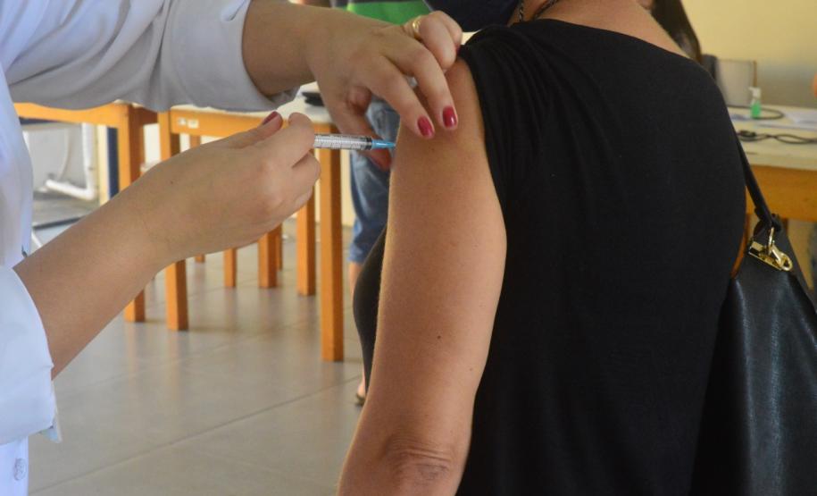 Campanha “De domingo a domingo” registra mais de 952 mil doses aplicadas aos finais de semana no Paraná