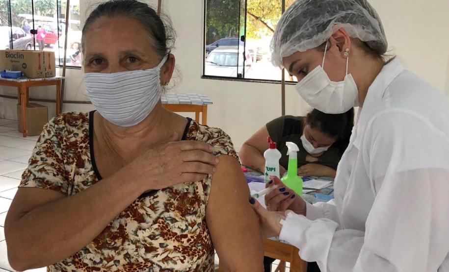 Campanha “De domingo a domingo” registra mais de 952 mil doses aplicadas aos finais de semana no Paraná