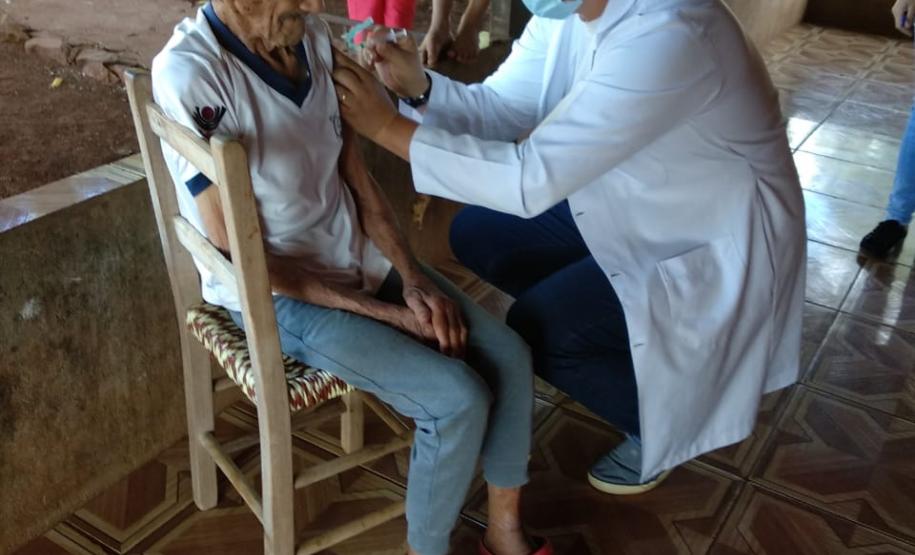 Campanha “De domingo a domingo” registra mais de 952 mil doses aplicadas aos finais de semana no Paraná