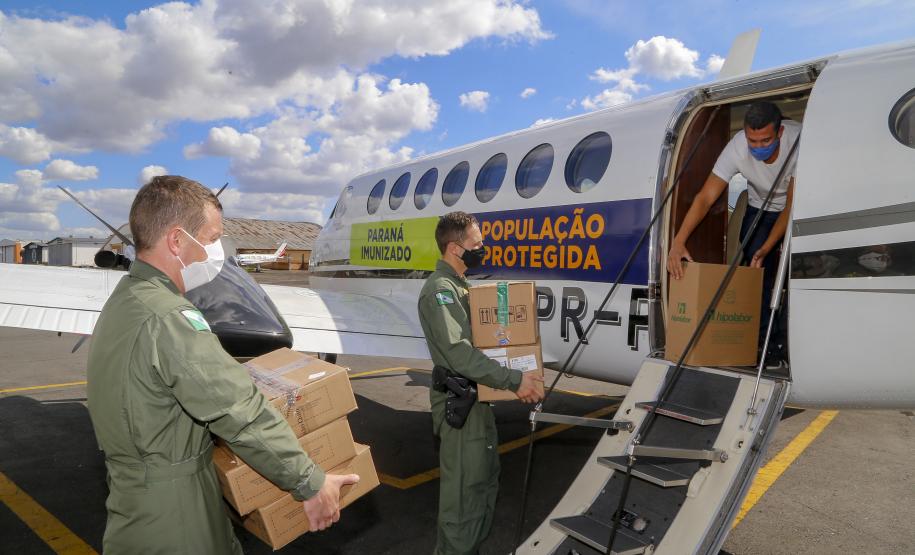 Tribunal de Contas valida metodologia de distribuição de vacinas no Paraná