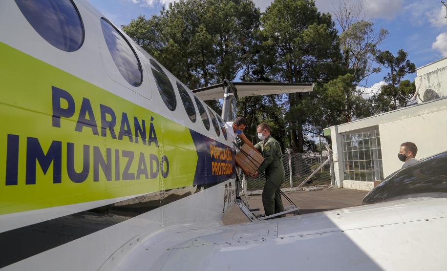 Tribunal de Contas valida metodologia de distribuição de vacinas no Paraná