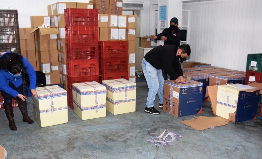 99% dos novos imunizantes vão para população em geral; distribuição começa nesta quinta