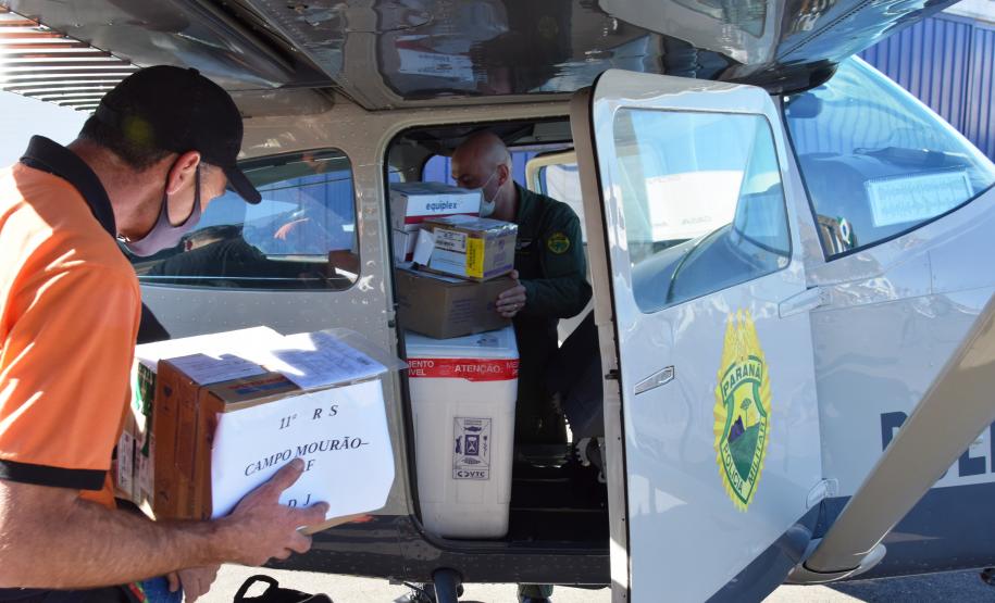 Governo completa distribuição das vacinas contra a Covid-19 da semana e envia mais medicamentos