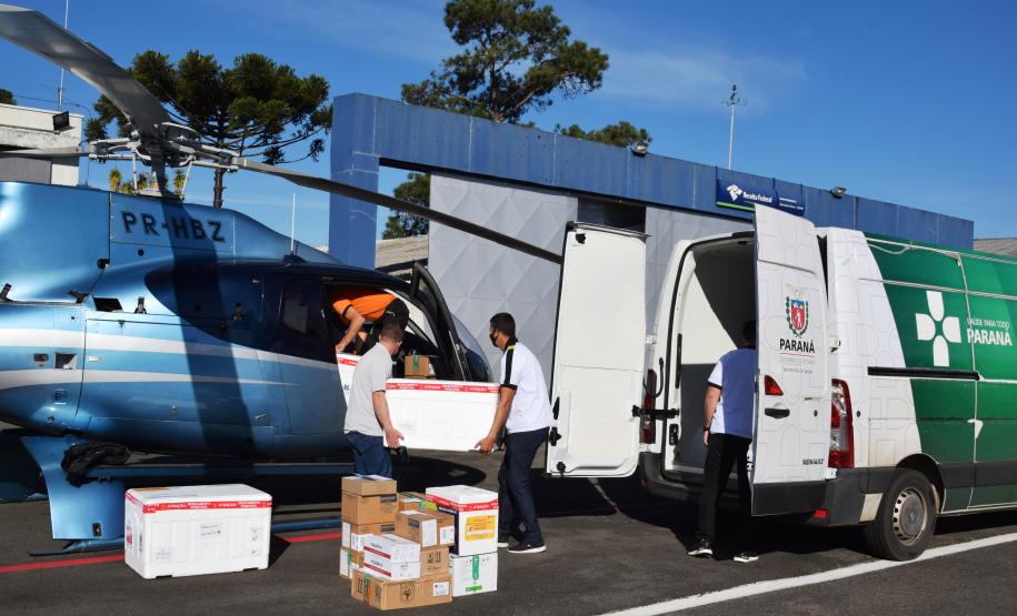 Governo completa distribuição das vacinas contra a Covid-19 da semana e envia mais medicamentos