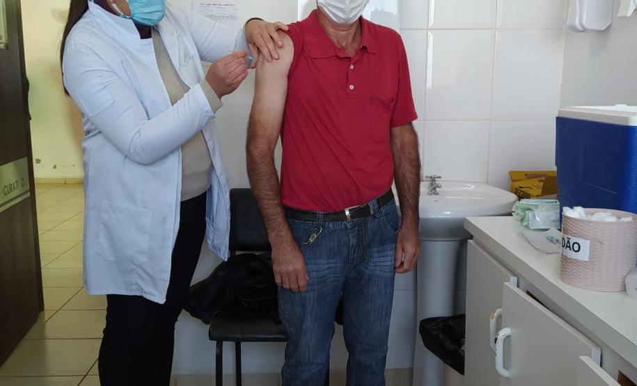 Mais de 1 milhão de pessoas foram vacinadas contra a Covid-19 aos finais de semana no Paraná