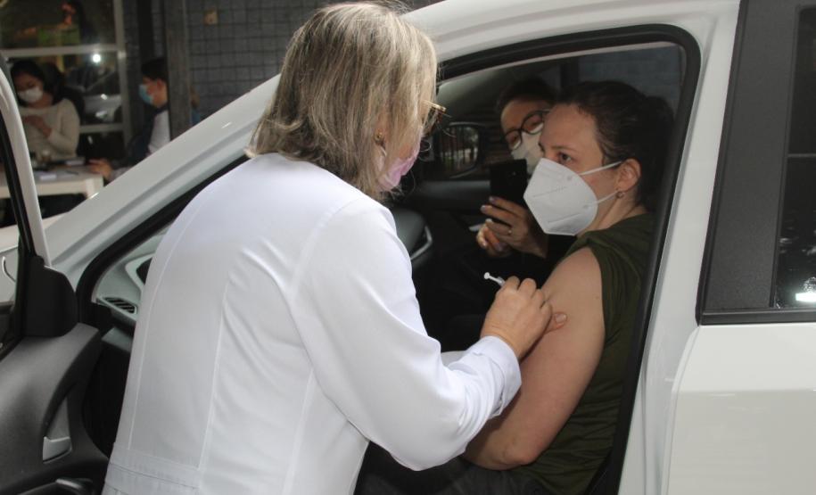 Vacinação contra a Covid-19 bate recorde no final de semana; mais de 122,3 mil doses foram aplicadas