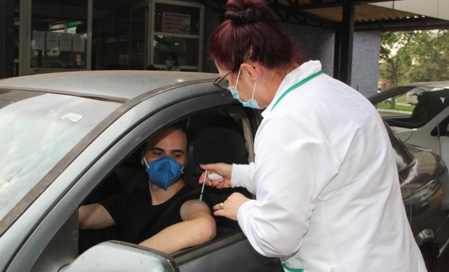 Vacinação contra a Covid-19 bate recorde no final de semana; mais de 122,3 mil doses foram aplicadas