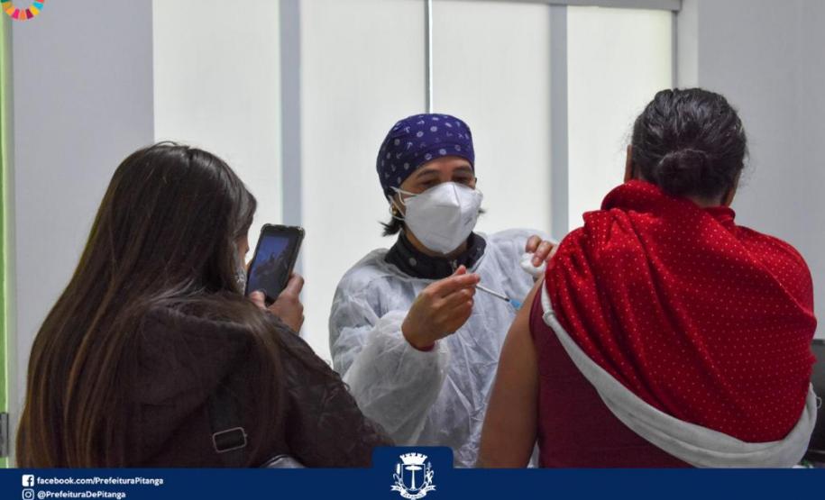 Vacinação contra a Covid-19 bate recorde no final de semana; mais de 122,3 mil doses foram aplicadas
