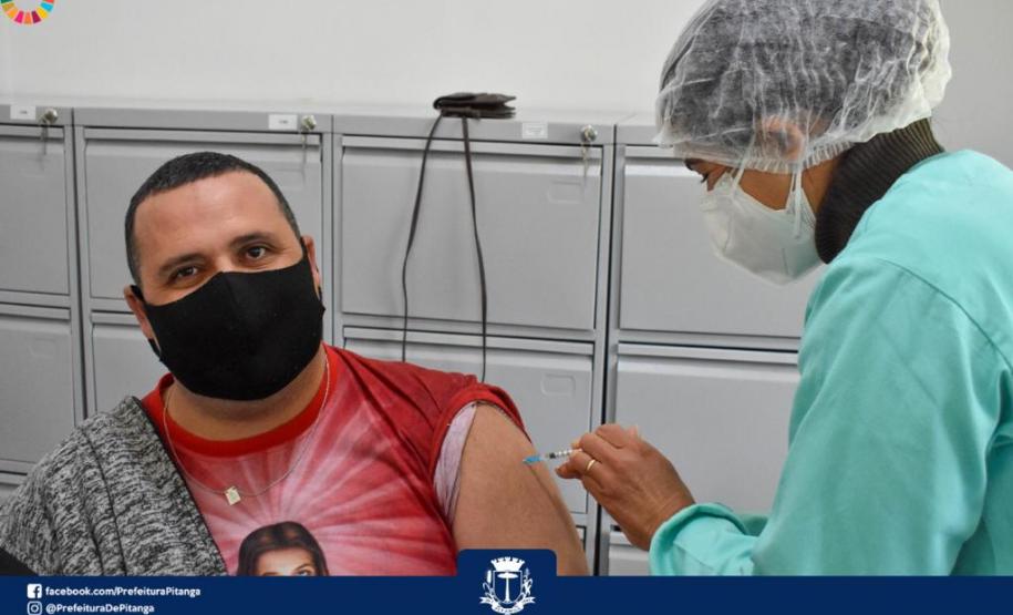 Vacinação contra a Covid-19 bate recorde no final de semana; mais de 122,3 mil doses foram aplicadas