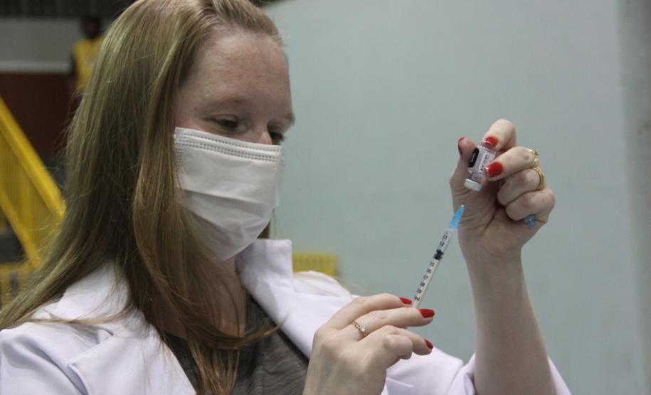 Vacinação contra a Covid-19 bate recorde no final de semana; mais de 122,3 mil doses foram aplicadas