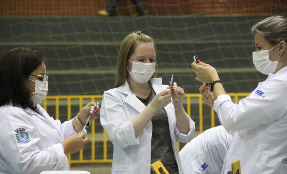 Vacinação contra a Covid-19 bate recorde no final de semana; mais de 122,3 mil doses foram aplicadas