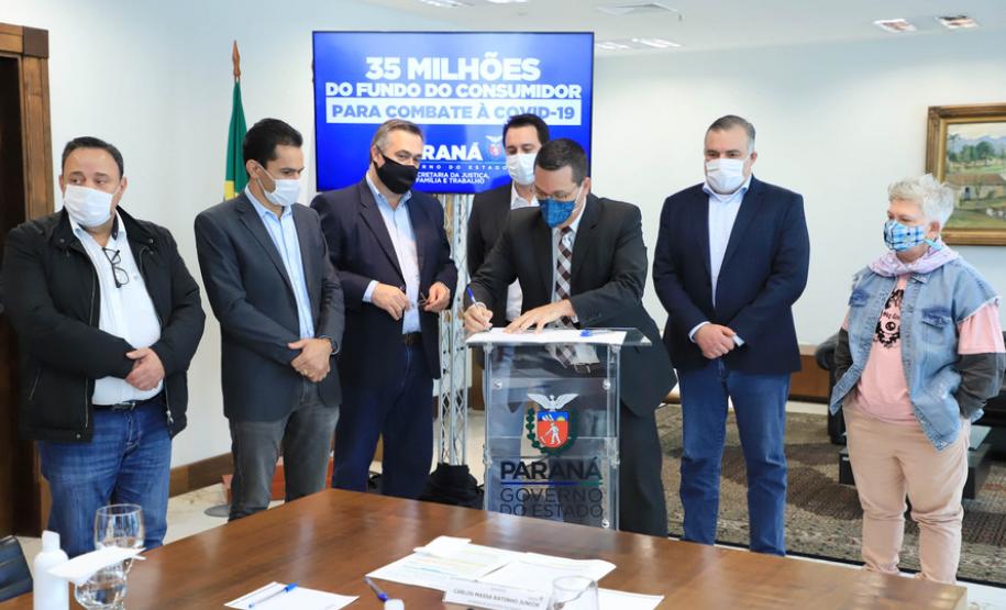 Com R$ 34 milhões de multas do Procon, Paraná reforça ações na saúde e assistência social
