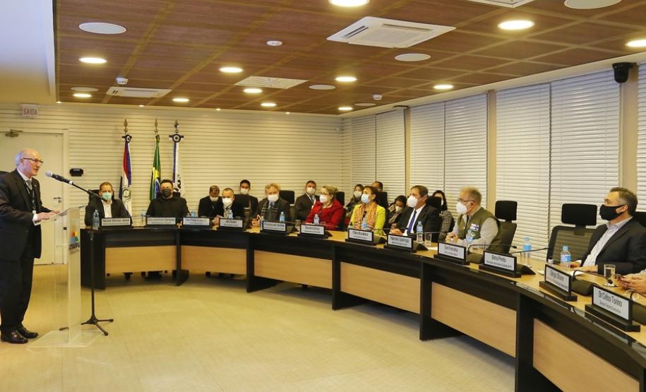 O secretário de Estado da Saúde, Beto Preto acompanha o ministro da Saúde, Marcelo Queiroga, nesta terça-feira (20) na Itaipu Binacional em Foz do Iguaçu.