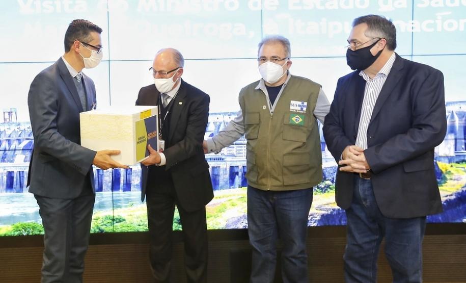 O secretário de Estado da Saúde, Beto Preto acompanha o ministro da Saúde, Marcelo Queiroga, nesta terça-feira (20) na Itaipu Binacional em Foz do Iguaçu.