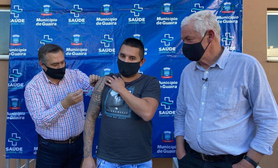 Beto Preto acompanha vacinação de fronteira no município de Guaíra
