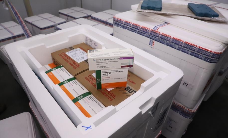 Estado começa a distribuir 85 mil vacinas contra a Covid-19 para primeira dose