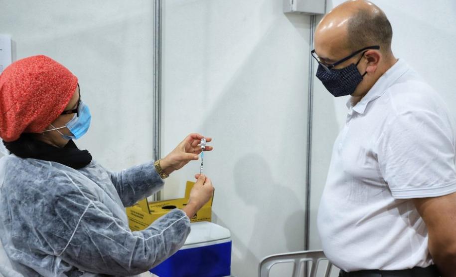 Paraná confirma transmissão comunitária da variante delta e mais 16 casos