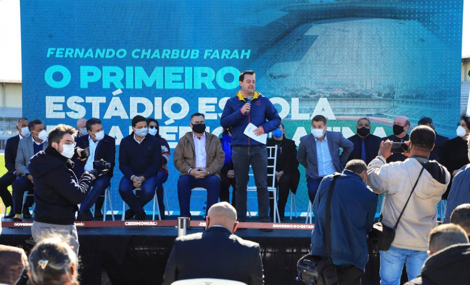 No aniversário de 373 anos de Paranaguá, Governo entrega veículos para atender a saúde