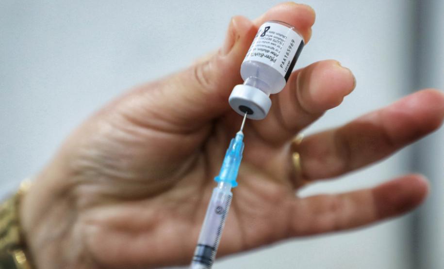 Paraná ultrapassa 8 milhões de doses aplicadas, terceiro estado que mais imunizou sua população