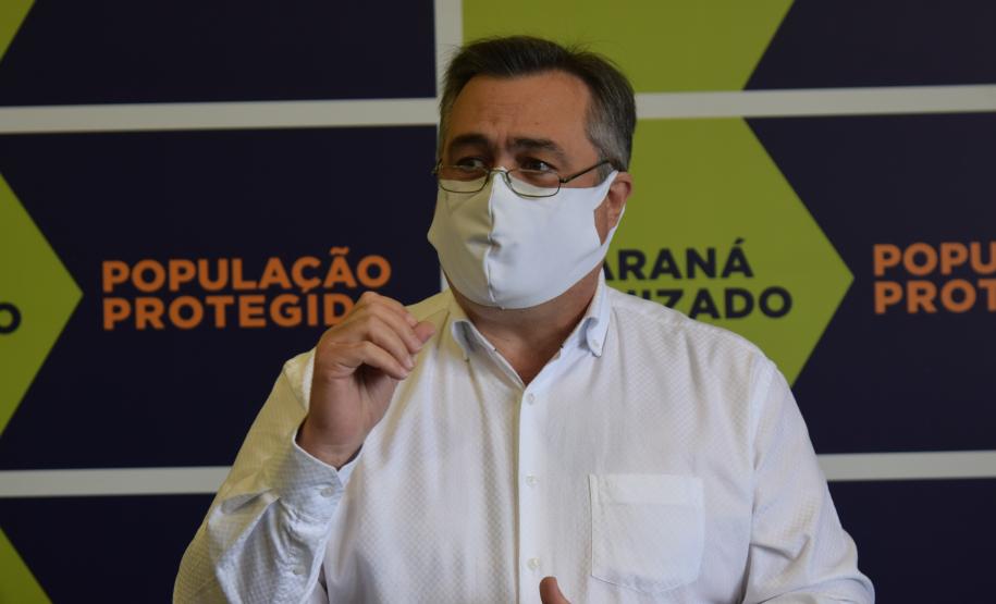 Paraná recebe novas doses e distribui mais 158,6 mil vacinas contra a Covid-19; confira o quantitativo por regional