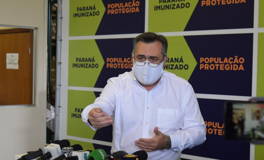 Paraná recebe novas doses e distribui mais 158,6 mil vacinas contra a Covid-19; confira o quantitativo por regional
